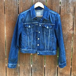 NEW Levi’s Jean Jacket